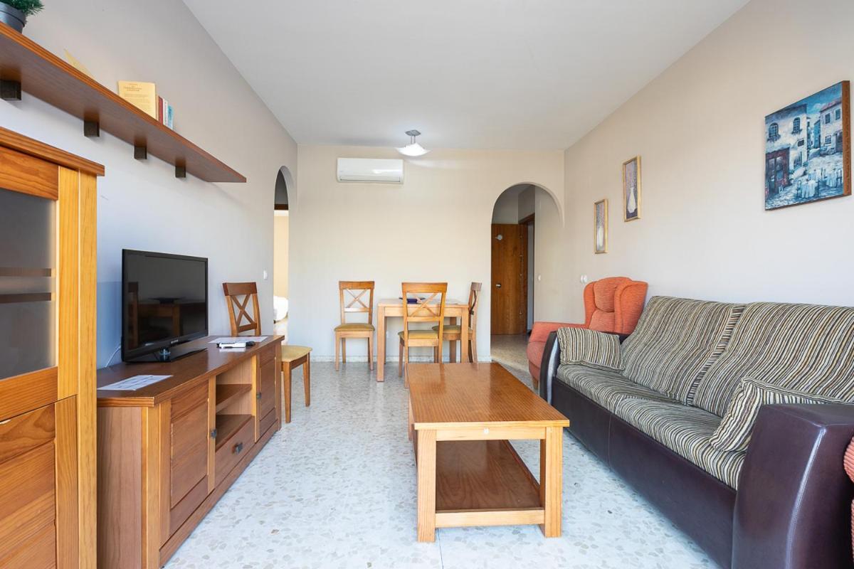 Apartamentos Guerrero Torre Del Mar Exterior foto