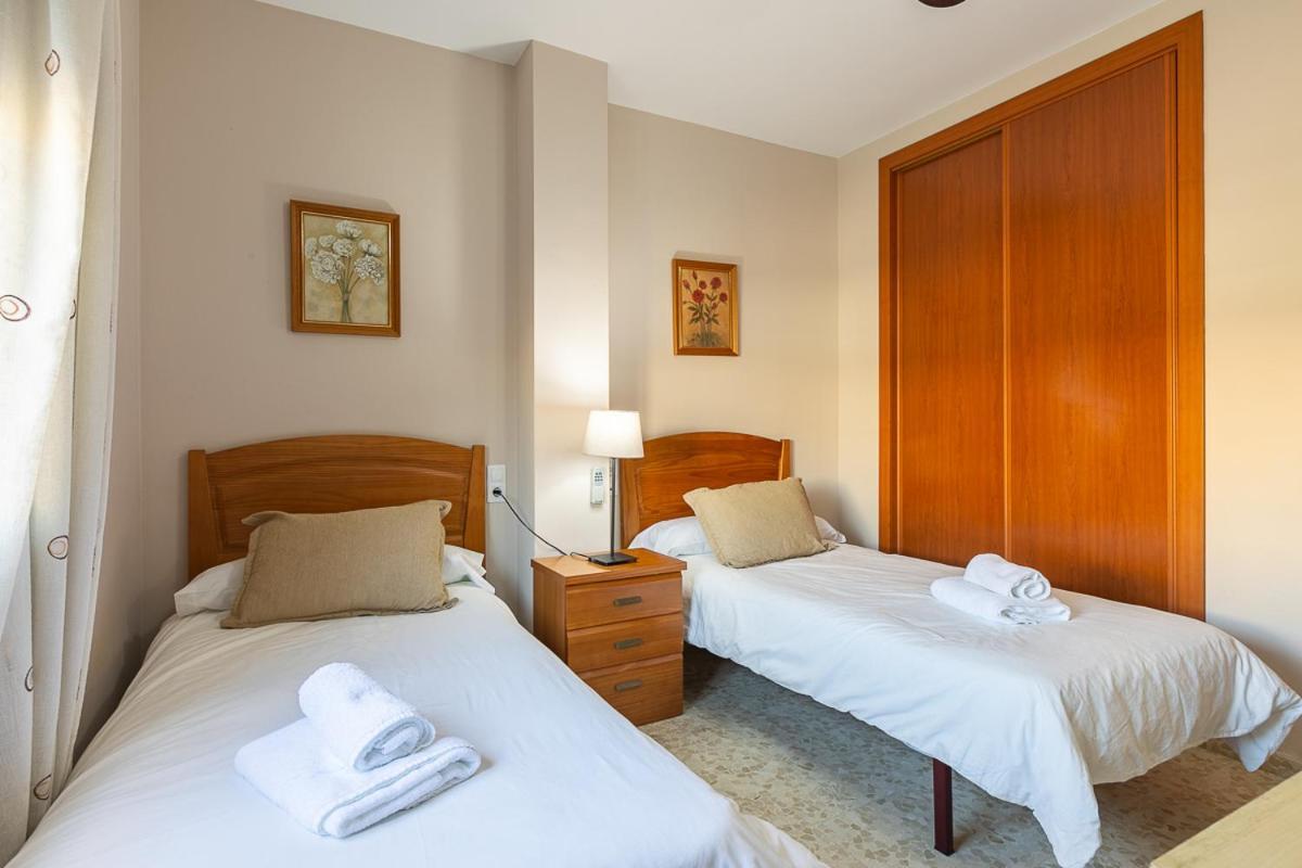 Apartamentos Guerrero Torre Del Mar Exterior foto