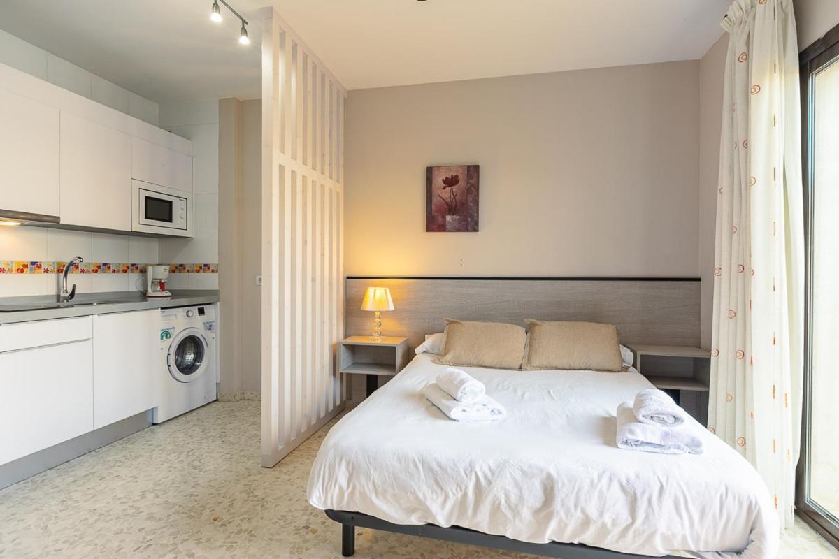 Apartamentos Guerrero Torre Del Mar Exterior foto