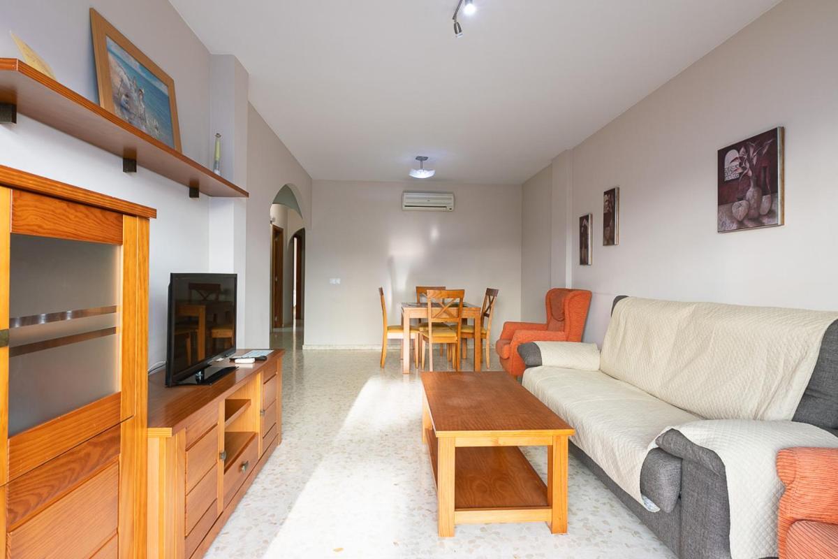 Apartamentos Guerrero Torre Del Mar Exterior foto